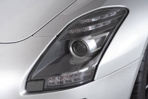 Image 19/48 of Mercedes-Benz SLS AMG Roadster (2012)