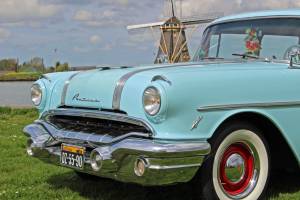 Image 7/37 of Pontiac Chieftain (1956)