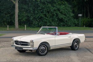 Image 9/60 of Mercedes-Benz 230 SL (1967)