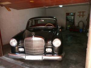 Image 1/30 of Mercedes-Benz 180 Db (1961)