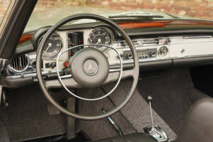 Immagine 42/50 di Mercedes-Benz 280 SL (1969)