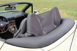Bild 16/50 von BMW Z3 Convertible 3.0 (2000)
