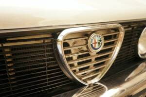 Image 19/100 of Alfa Romeo Giulia Nuova Super 1300 (1977)