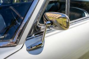 Imagen 41/47 de Ferrari 330 GT 2+2 (1964)