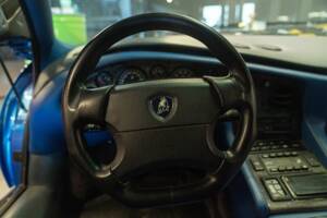Image 26/36 of Lamborghini Diablo SV (1998)