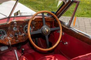 Image 43/58 of Jaguar XK 140 SE DHC (1955)