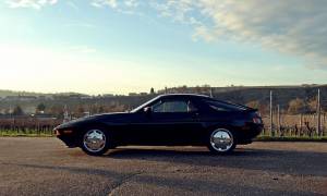Image 5/8 of Porsche 928 S (1984)
