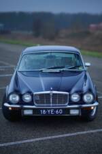 Image 14/26 de Jaguar XJ 6 L 4.2 (1976)
