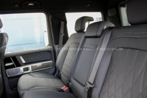 Image 21/32 of Mercedes-Benz G 500 (LWB) (2023)