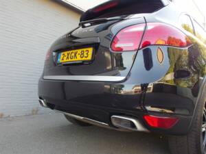 Image 17/96 of Porsche Cayenne S Diesel (2013)