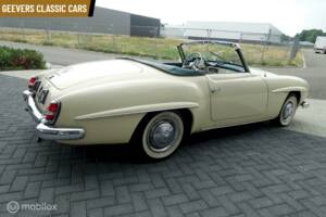 Image 2/13 of Mercedes-Benz 190 SL (1956)
