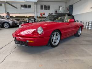 Image 41/42 de Alfa Romeo 2.0 Spider (1991)