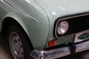 Image 9/33 de Renault R 4 TL (1981)