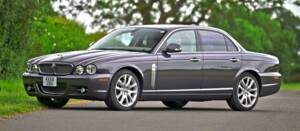 Image 1/50 de Jaguar XJ 8 4.2 (2009)