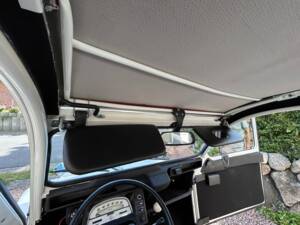 Bild 8/9 von Citroën 2 CV 6 (1990)
