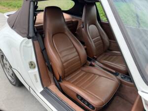 Image 46/62 of Porsche 911 Carrera 2 (1990)