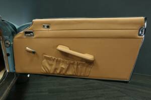 Bild 31/50 von Mercedes-Benz 280 SL (1971)