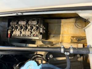 Image 19/24 of Amphicar 770 (1967)