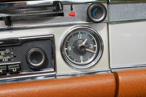 Imagen 29/41 de Mercedes-Benz 280 SL (1971)