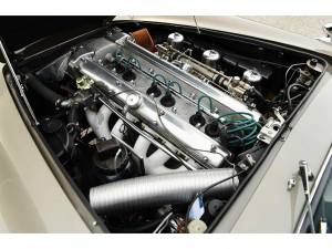 Image 32/44 of Aston Martin DB 5 (1964)
