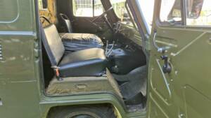 Image 28/51 of UAZ 3741 (1991)