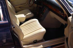 Image 34/57 de Mercedes-Benz 450 SEL 6,9 (1977)