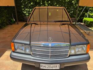 Bild 1/37 von Mercedes-Benz 190 E 2.0 (1991)