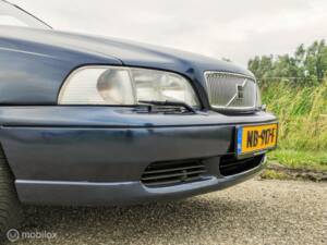 Image 6/33 of Volvo S 70 2.5 T (1997)