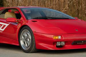 Immagine 22/50 di Lamborghini Diablo VT (1993)