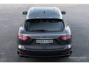Bild 9/35 von Maserati Levante Trofeo (2020)