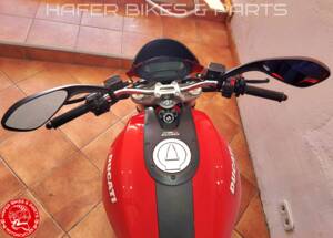 Imagen 22/31 de Ducati Monster 696 Plus (2009)