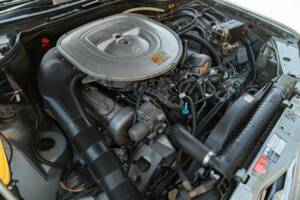 Bild 49/50 von Mercedes-Benz 380 SEC (1982)