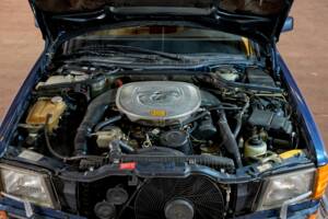 Bild 40/42 von Mercedes-Benz 560 SEC (1991)