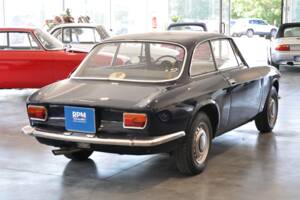 Bild 15/30 von Alfa Romeo Giulia GT 1300 Junior (1971)