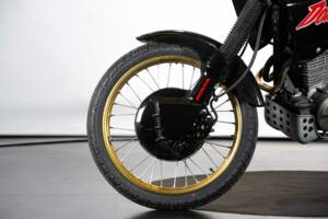 Image 29/38 de Honda NX 650 Dominator (1988)