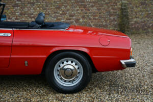 Image 11/50 of Alfa Romeo Spider Veloce 2000 (1982)