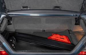 Image 24/28 of Mercedes-Benz E 320 &quot;Final Edition&quot; (1997)