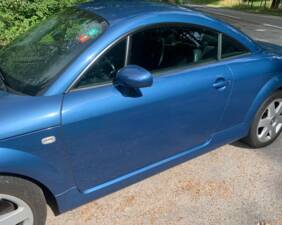 Image 20/72 of Audi TT 1.8 T (2000)