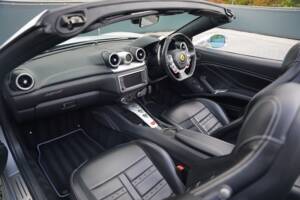 Bild 21/50 von Ferrari California T (2015)