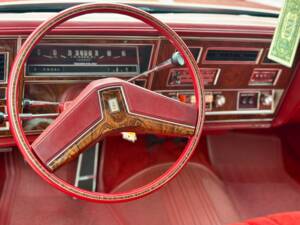 Bild 15/20 von Oldsmobile Delta 88 Royale (1978)