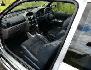 Afbeelding 19/40 van Renault Clio II V6 (2001)