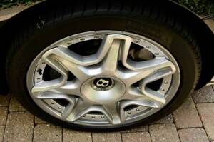 Bild 44/50 von Bentley Continental GTC W12 (2011)
