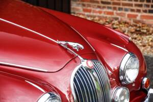Image 24/42 of Jaguar Mk II 3.8 (1962)