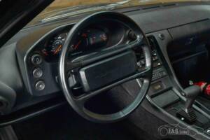 Bild 17/35 von Porsche 928 S (1986)