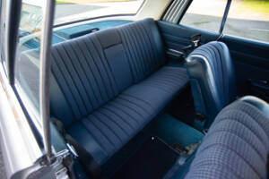 Image 15/39 of Mercedes-Benz 350 SLC (1972)