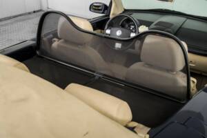 Image 47/50 de Volkswagen New Beetle 1.6 (2004)