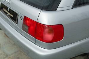 Bild 24/50 von Audi A6 Avant 2.0 quattro (1995)