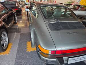 Bild 17/27 von Porsche 911 Carrera 3.2 (1987)
