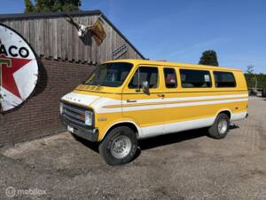 Imagen 50/50 de Dodge Ram Van Sportsman (1977)