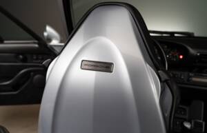 Image 22/32 de Porsche 911 Carrera 4S (1998)